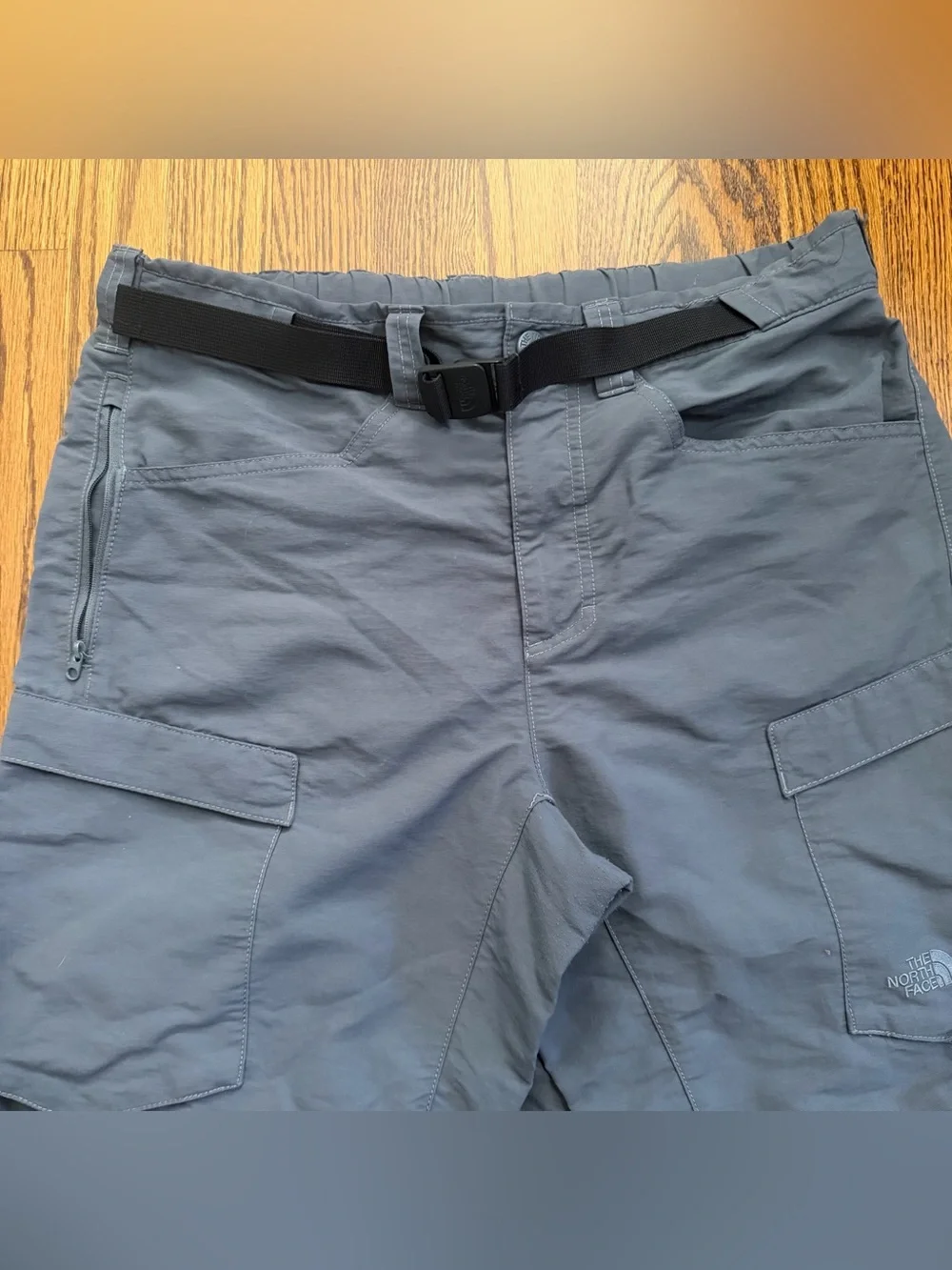 The North Face Gray Men's Activewear Outdoor Pant/Short Size 32